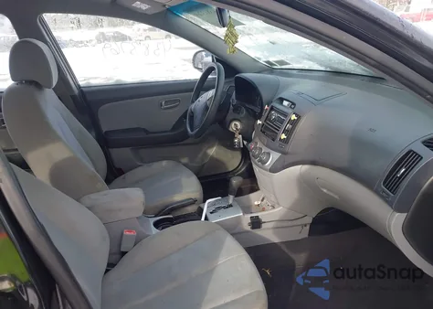 2009 Hyundai Elantra Gls z USA, uszkodzony, nr VIN KMHDU46D89U815202